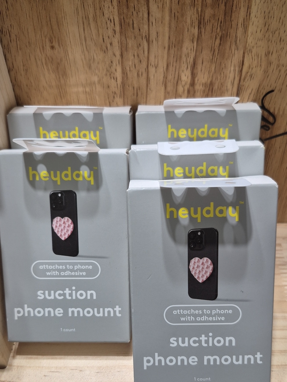 heyday Pink Heart Suction Phone Mount